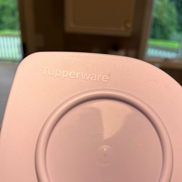 New Never Used Tupperware Fresh 'N Cool Containers Set - Picture 11 of 14